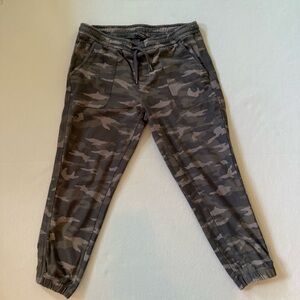 Athleta Petite Camo Joggers